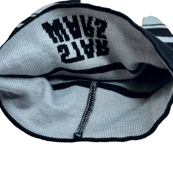 MAD Star Wars Beanie Black and Gray NWT - Picture 3 of 8